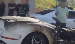 法拉利网友爆料视频播放,揭秘视频背后的精彩瞬间