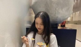 网友爆料闺蜜视频,揭秘背后惊人真相