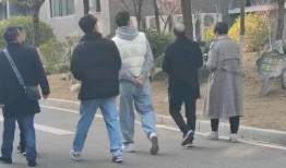 浙江男网红吃瓜事件是真的吗,真相揭秘还是网络炒作？