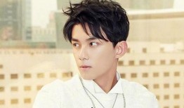 吴磊圈内女友爆料,女友亲证甜蜜恋情，甜蜜瞬间引网友热议